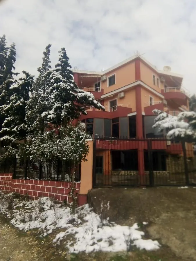 Hotel Moris Kryemëdhej 0*,