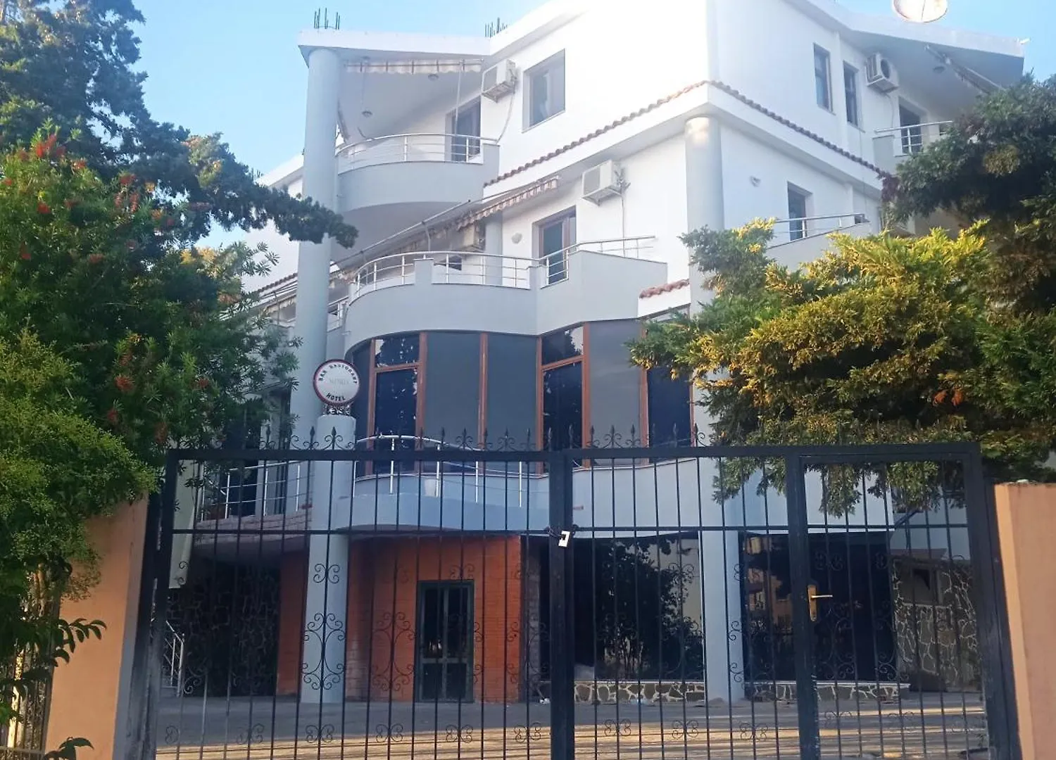 Hotel Moris Kryemëdhej Albánie