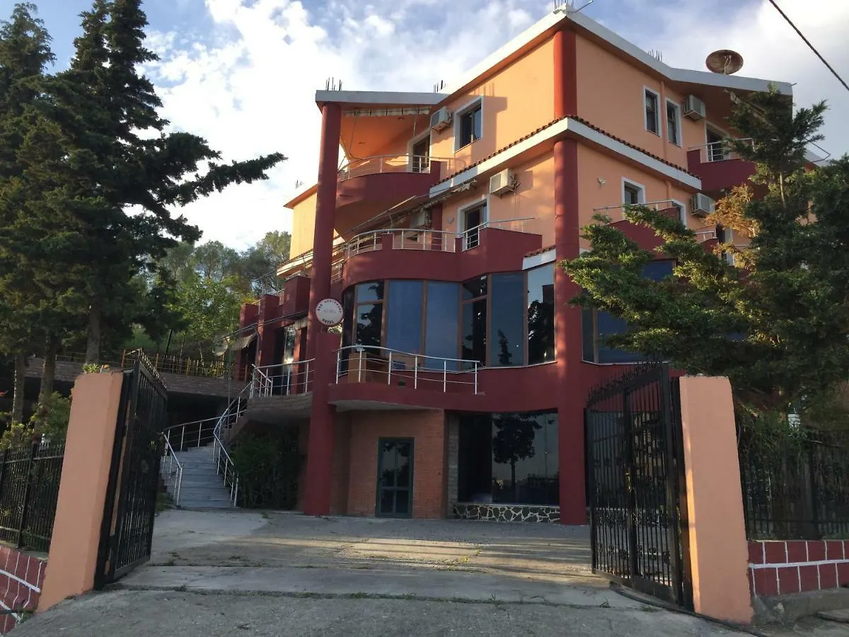 Hotel Moris Kryemëdhej