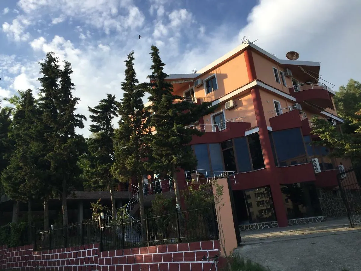 Hotel Moris Kryemëdhej 0*,  Albánie